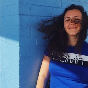 Meet your Posher, Lara